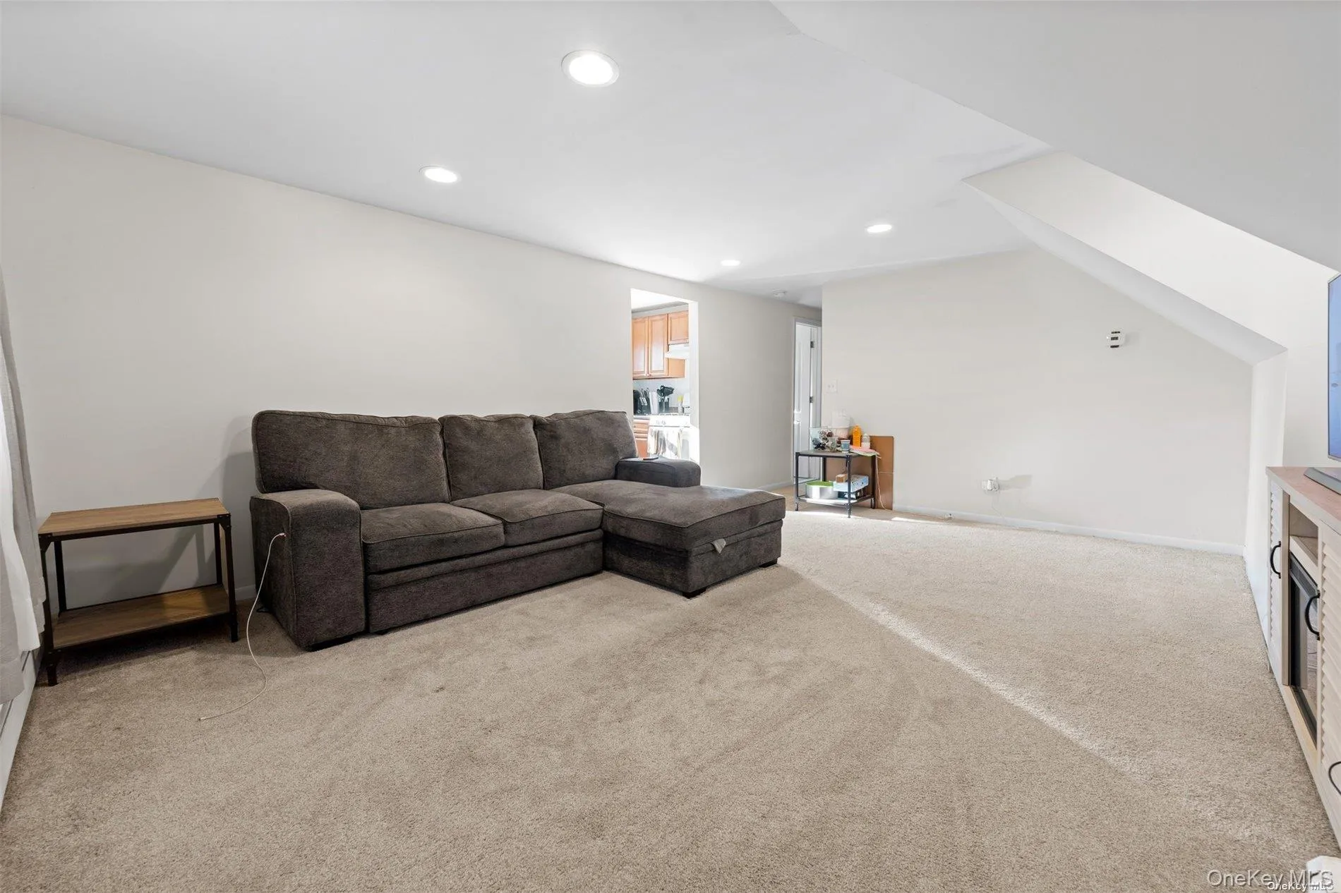 733 14th Street, West Babylon, NY, 2 Bedrooms Bedrooms, 4 Rooms Rooms,1 BathroomBathrooms,Residential Lease,For Rent,14th,0,966209 733 14th Street, West Babylon, NY, 2 Bedrooms Bedrooms, 4 Rooms Rooms,1 BathroomBathrooms,Residential Lease,For Rent,14th,0,966209