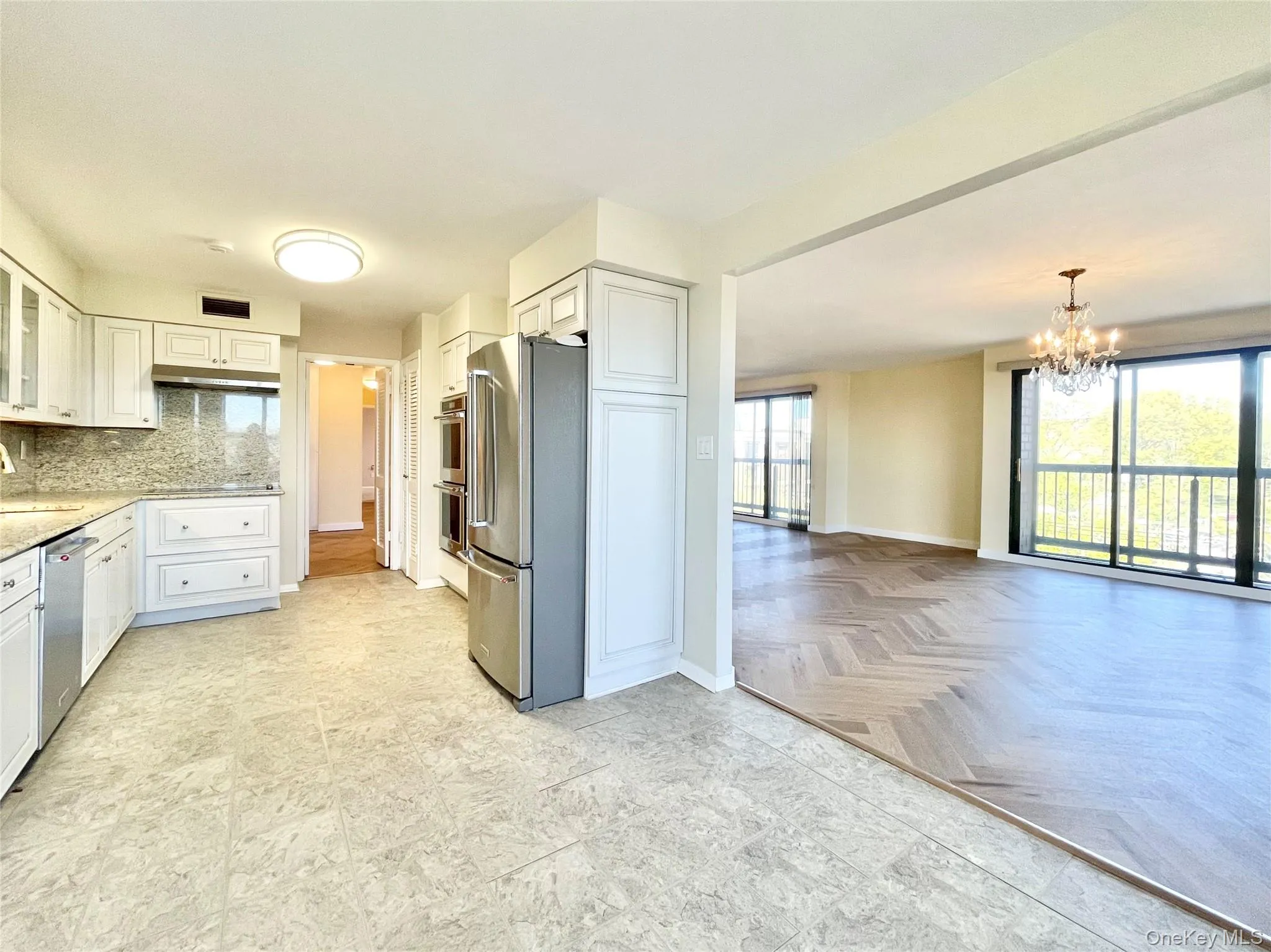 12 Bond Street, North Hempstead, NY, 2 Bedrooms Bedrooms, 5 Rooms Rooms,2 BathroomsBathrooms,Residential Lease,For Rent,Bond,0,966218 12 Bond Street, North Hempstead, NY, 2 Bedrooms Bedrooms, 5 Rooms Rooms,2 BathroomsBathrooms,Residential Lease,For Rent,Bond,0,966218