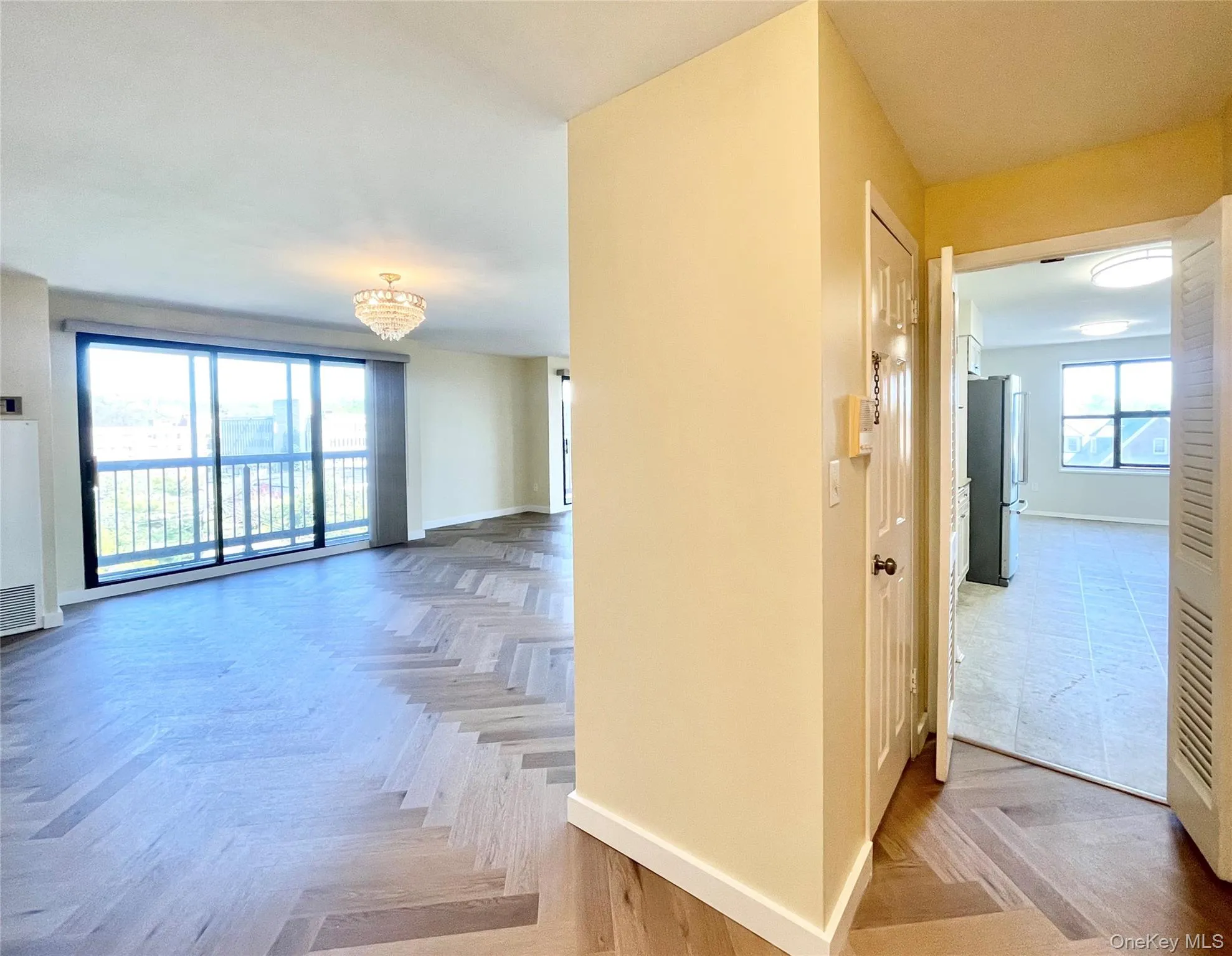 12 Bond Street, North Hempstead, NY, 2 Bedrooms Bedrooms, 5 Rooms Rooms,2 BathroomsBathrooms,Residential Lease,For Rent,Bond,0,966218 12 Bond Street, North Hempstead, NY, 2 Bedrooms Bedrooms, 5 Rooms Rooms,2 BathroomsBathrooms,Residential Lease,For Rent,Bond,0,966218