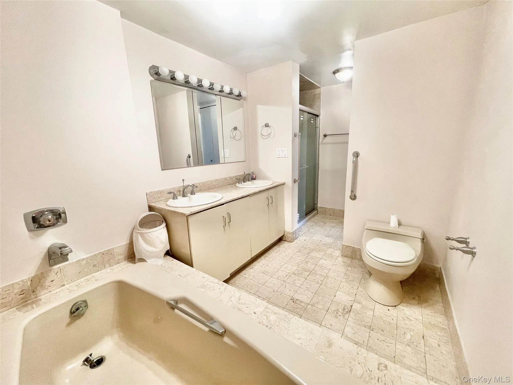 12 Bond Street, North Hempstead, NY, 2 Bedrooms Bedrooms, 5 Rooms Rooms,2 BathroomsBathrooms,Residential Lease,For Rent,Bond,0,966218 12 Bond Street, North Hempstead, NY, 2 Bedrooms Bedrooms, 5 Rooms Rooms,2 BathroomsBathrooms,Residential Lease,For Rent,Bond,0,966218