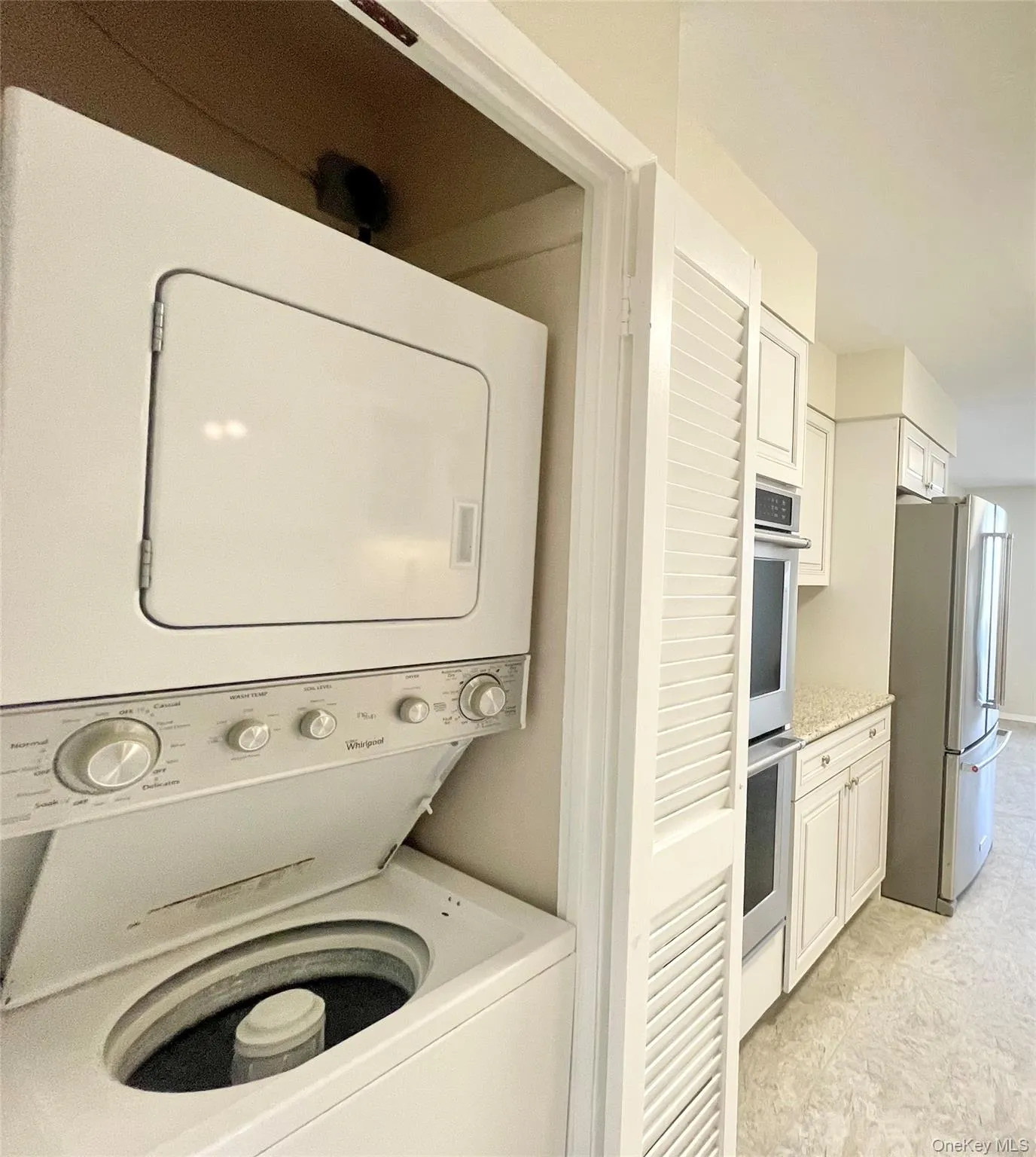 12 Bond Street, North Hempstead, NY, 2 Bedrooms Bedrooms, 5 Rooms Rooms,2 BathroomsBathrooms,Residential Lease,For Rent,Bond,0,966218 12 Bond Street, North Hempstead, NY, 2 Bedrooms Bedrooms, 5 Rooms Rooms,2 BathroomsBathrooms,Residential Lease,For Rent,Bond,0,966218