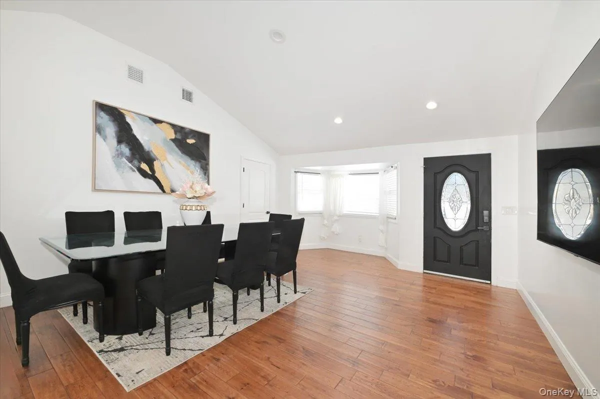 62 Bayside Avenue, Babylon, NY, 4 Bedrooms Bedrooms, 8 Rooms Rooms,3 BathroomsBathrooms,Residential,For Rent,Bayside,0,KEY966229 62 Bayside Avenue, Babylon, NY, 4 Bedrooms Bedrooms, 8 Rooms Rooms,3 BathroomsBathrooms,Residential,For Rent,Bayside,0,KEY966229