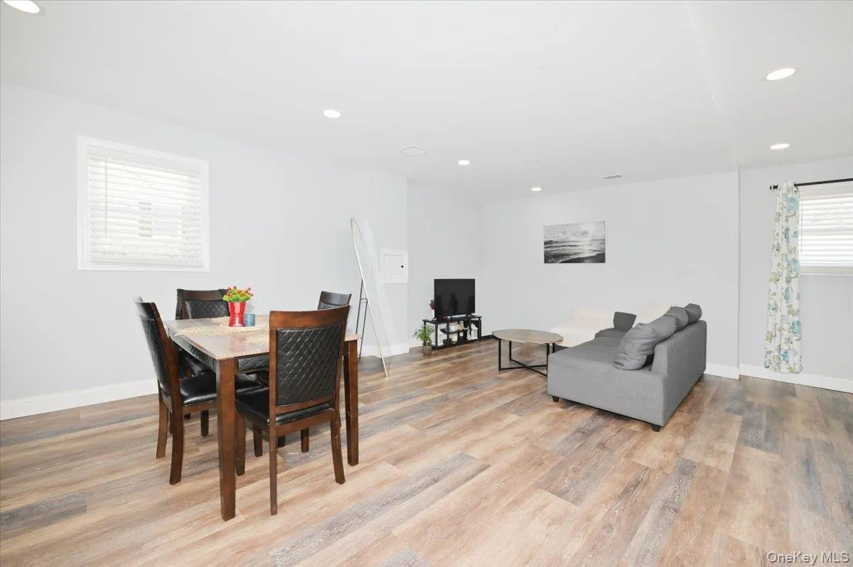62 Bayside Avenue, Babylon, NY, 4 Bedrooms Bedrooms, 8 Rooms Rooms,3 BathroomsBathrooms,Residential,For Rent,Bayside,0,966229 62 Bayside Avenue, Babylon, NY, 4 Bedrooms Bedrooms, 8 Rooms Rooms,3 BathroomsBathrooms,Residential,For Rent,Bayside,0,966229