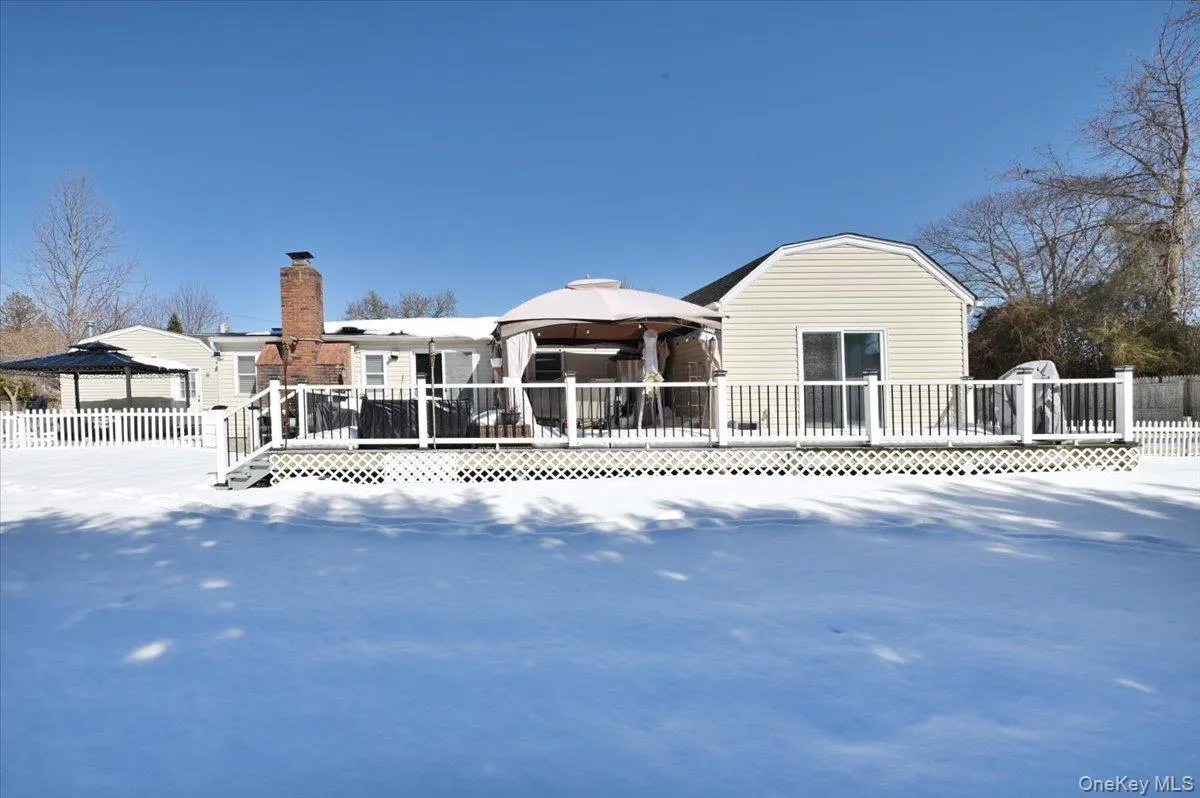 62 Bayside Avenue, Babylon, NY, 4 Bedrooms Bedrooms, 8 Rooms Rooms,3 BathroomsBathrooms,Residential,For Rent,Bayside,0,KEY966229 62 Bayside Avenue, Babylon, NY, 4 Bedrooms Bedrooms, 8 Rooms Rooms,3 BathroomsBathrooms,Residential,For Rent,Bayside,0,KEY966229