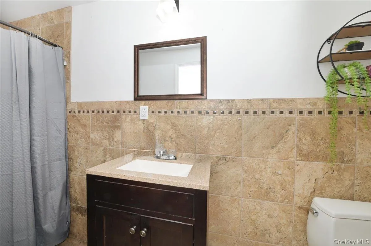 62 Bayside Avenue, Babylon, NY, 4 Bedrooms Bedrooms, 8 Rooms Rooms,3 BathroomsBathrooms,Residential,For Rent,Bayside,0,KEY966229 62 Bayside Avenue, Babylon, NY, 4 Bedrooms Bedrooms, 8 Rooms Rooms,3 BathroomsBathrooms,Residential,For Rent,Bayside,0,KEY966229