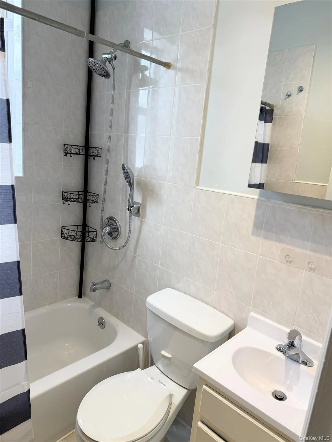 1831 25th Road, New York, NY, 2 Bedrooms Bedrooms, 4 Rooms Rooms,1 BathroomBathrooms,Residential Lease,For Rent,25th,0,966232 1831 25th Road, New York, NY, 2 Bedrooms Bedrooms, 4 Rooms Rooms,1 BathroomBathrooms,Residential Lease,For Rent,25th,0,966232