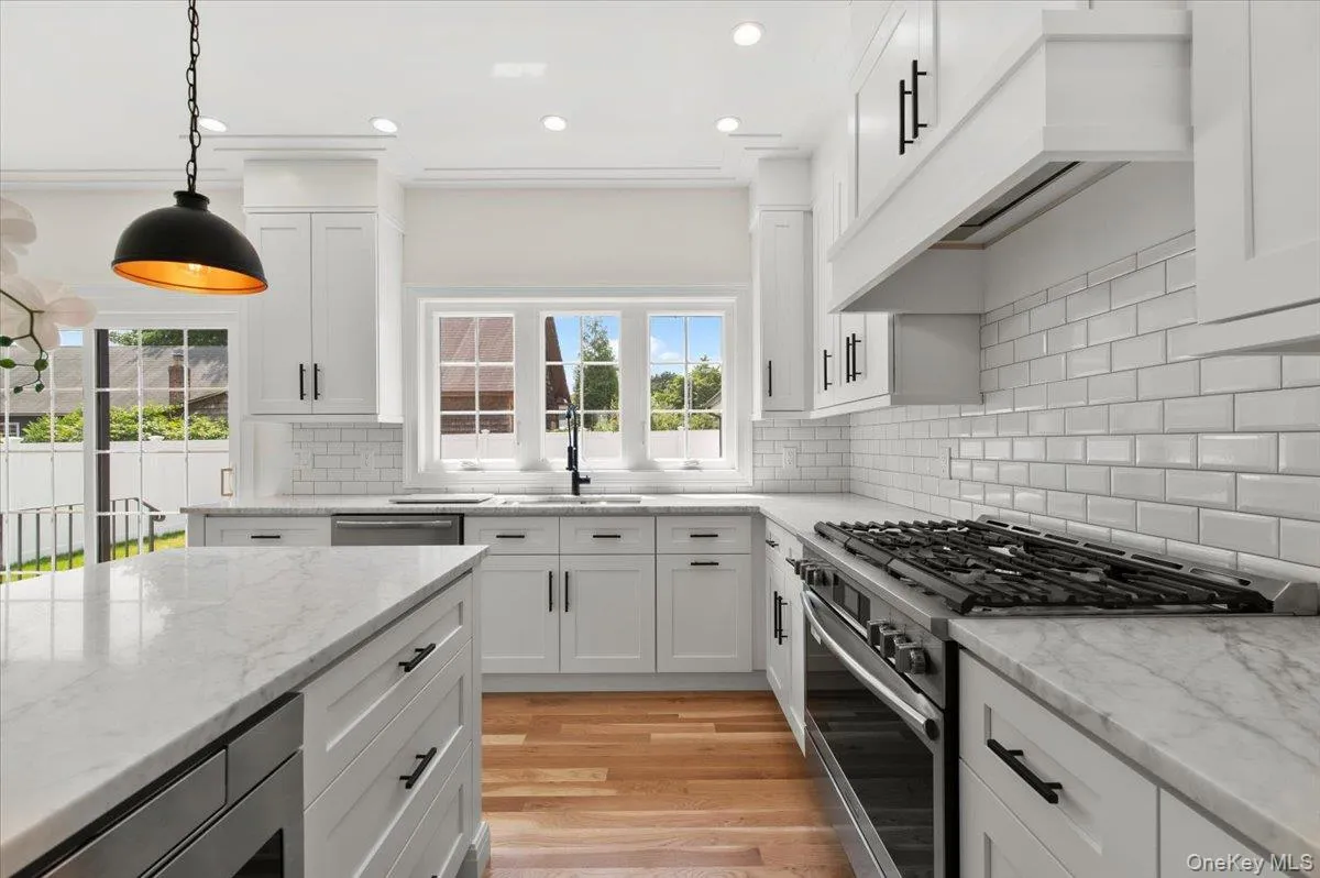 51 Willis Avenue, Oyster Bay, NY, 5 Bedrooms Bedrooms, 9 Rooms Rooms,3 BathroomsBathrooms,Residential,For Rent,Willis,0,966235 51 Willis Avenue, Oyster Bay, NY, 5 Bedrooms Bedrooms, 9 Rooms Rooms,3 BathroomsBathrooms,Residential,For Rent,Willis,0,966235
