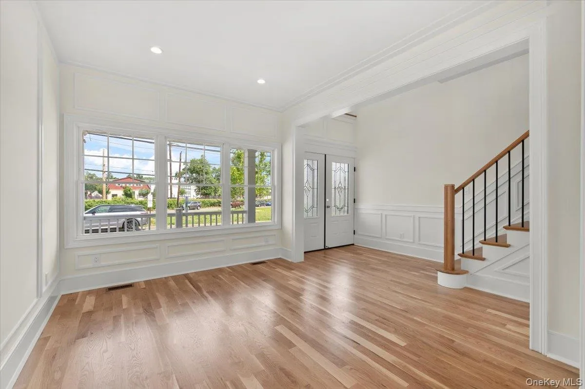51 Willis Avenue, Oyster Bay, NY, 5 Bedrooms Bedrooms, 9 Rooms Rooms,3 BathroomsBathrooms,Residential,For Rent,Willis,0,966235 51 Willis Avenue, Oyster Bay, NY, 5 Bedrooms Bedrooms, 9 Rooms Rooms,3 BathroomsBathrooms,Residential,For Rent,Willis,0,966235