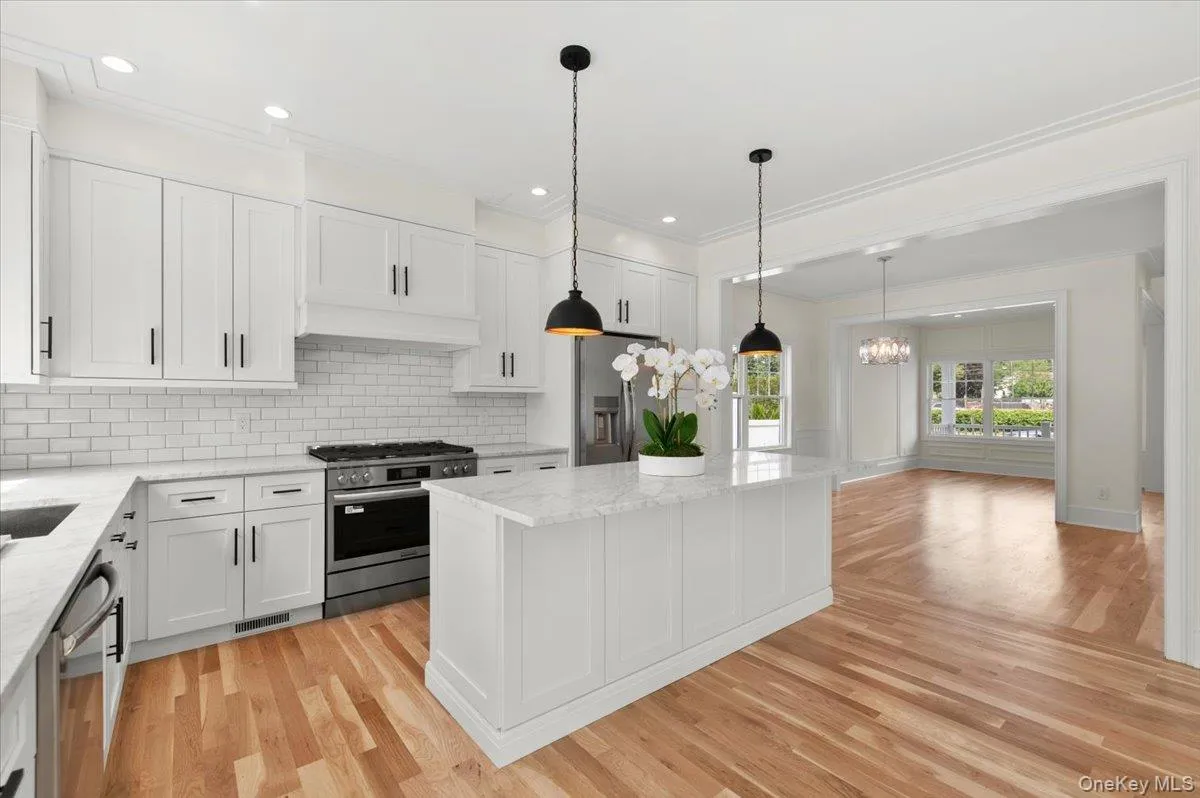 51 Willis Avenue, Oyster Bay, NY, 5 Bedrooms Bedrooms, 9 Rooms Rooms,3 BathroomsBathrooms,Residential,For Rent,Willis,0,966235 51 Willis Avenue, Oyster Bay, NY, 5 Bedrooms Bedrooms, 9 Rooms Rooms,3 BathroomsBathrooms,Residential,For Rent,Willis,0,966235