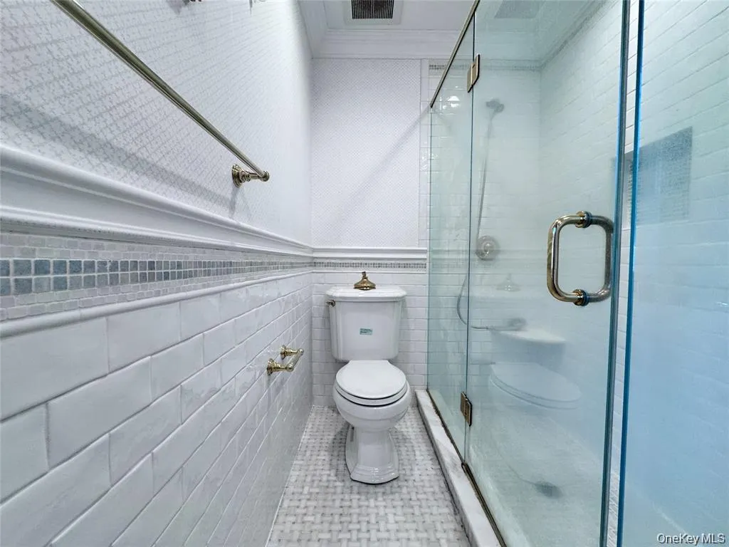 35 Moss Lane, Oyster Bay, NY, 4 Bedrooms Bedrooms, 12 Rooms Rooms,4 BathroomsBathrooms,Residential,For Rent,Moss,0,966278 35 Moss Lane, Oyster Bay, NY, 4 Bedrooms Bedrooms, 12 Rooms Rooms,4 BathroomsBathrooms,Residential,For Rent,Moss,0,966278