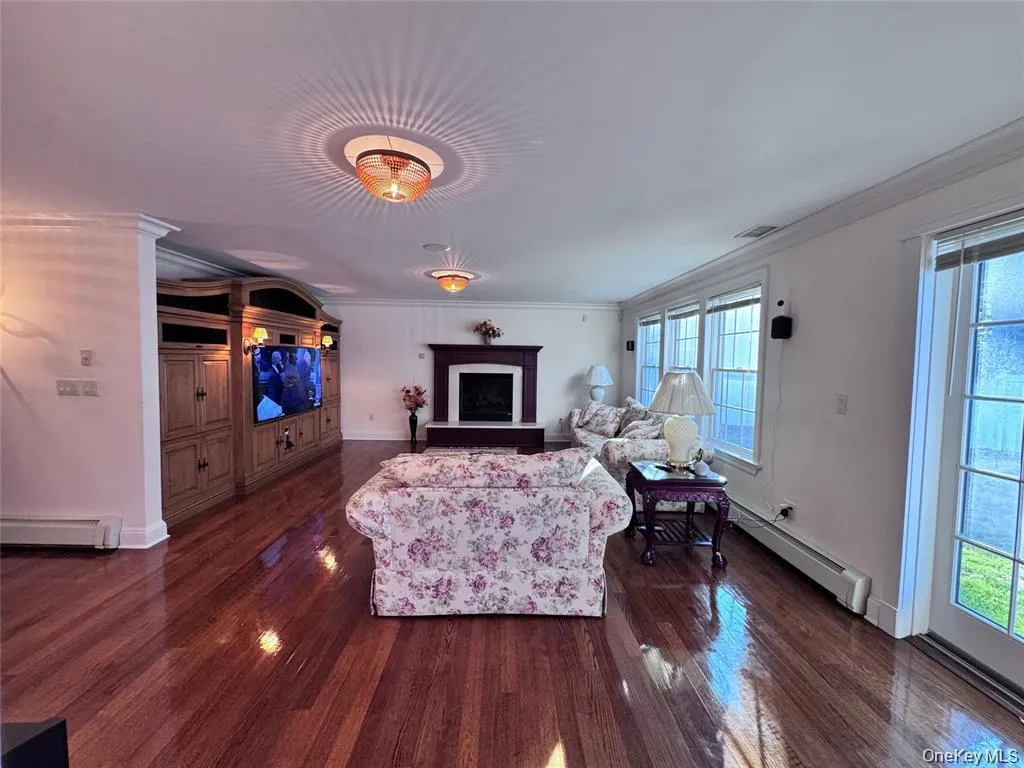 35 Moss Lane, Oyster Bay, NY, 4 Bedrooms Bedrooms, 12 Rooms Rooms,4 BathroomsBathrooms,Residential,For Rent,Moss,0,966278 35 Moss Lane, Oyster Bay, NY, 4 Bedrooms Bedrooms, 12 Rooms Rooms,4 BathroomsBathrooms,Residential,For Rent,Moss,0,966278