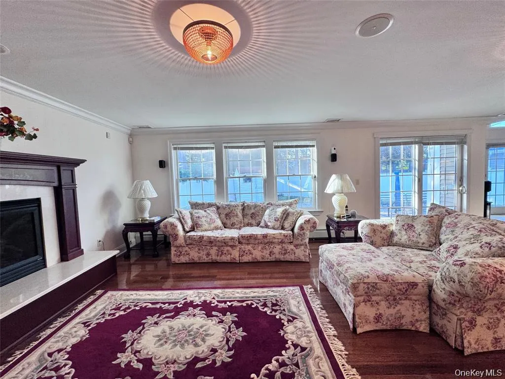 35 Moss Lane, Oyster Bay, NY, 4 Bedrooms Bedrooms, 12 Rooms Rooms,4 BathroomsBathrooms,Residential,For Rent,Moss,0,966278 35 Moss Lane, Oyster Bay, NY, 4 Bedrooms Bedrooms, 12 Rooms Rooms,4 BathroomsBathrooms,Residential,For Rent,Moss,0,966278