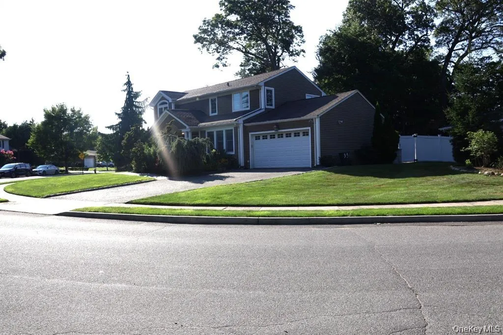 35 Moss Lane, Oyster Bay, NY, 4 Bedrooms Bedrooms, 12 Rooms Rooms,4 BathroomsBathrooms,Residential,For Rent,Moss,0,966278 35 Moss Lane, Oyster Bay, NY, 4 Bedrooms Bedrooms, 12 Rooms Rooms,4 BathroomsBathrooms,Residential,For Rent,Moss,0,966278