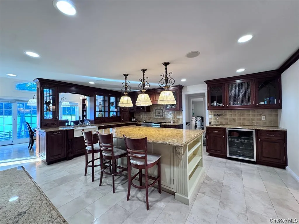 35 Moss Lane, Oyster Bay, NY, 4 Bedrooms Bedrooms, 12 Rooms Rooms,4 BathroomsBathrooms,Residential,For Rent,Moss,0,966278 35 Moss Lane, Oyster Bay, NY, 4 Bedrooms Bedrooms, 12 Rooms Rooms,4 BathroomsBathrooms,Residential,For Rent,Moss,0,966278