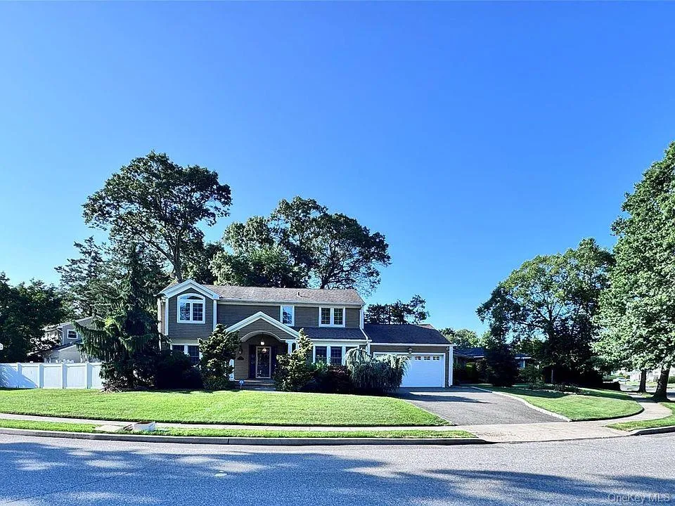 35 Moss Lane, Oyster Bay, NY, 4 Bedrooms Bedrooms, 12 Rooms Rooms,4 BathroomsBathrooms,Residential,For Rent,Moss,0,966278 35 Moss Lane, Oyster Bay, NY, 4 Bedrooms Bedrooms, 12 Rooms Rooms,4 BathroomsBathrooms,Residential,For Rent,Moss,0,966278