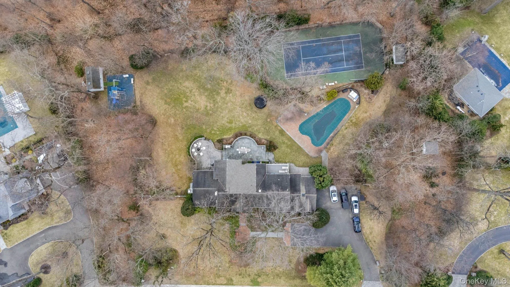 32 Old House Lane, North Hempstead, NY, 6 Bedrooms Bedrooms, 14 Rooms Rooms,5 BathroomsBathrooms,Residential,For Rent,Old House,0,966279 32 Old House Lane, North Hempstead, NY, 6 Bedrooms Bedrooms, 14 Rooms Rooms,5 BathroomsBathrooms,Residential,For Rent,Old House,0,966279