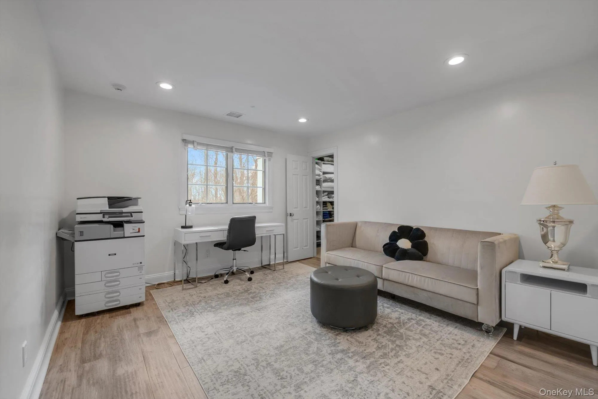 32 Old House Lane, North Hempstead, NY, 6 Bedrooms Bedrooms, 14 Rooms Rooms,5 BathroomsBathrooms,Residential,For Rent,Old House,0,966279 32 Old House Lane, North Hempstead, NY, 6 Bedrooms Bedrooms, 14 Rooms Rooms,5 BathroomsBathrooms,Residential,For Rent,Old House,0,966279