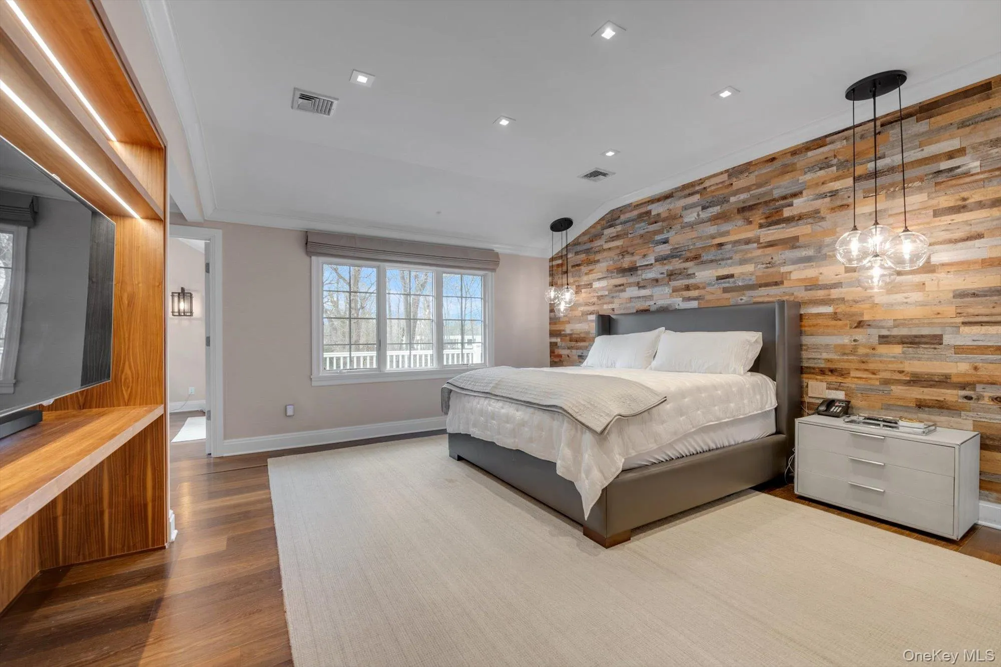 32 Old House Lane, North Hempstead, NY, 6 Bedrooms Bedrooms, 14 Rooms Rooms,5 BathroomsBathrooms,Residential,For Rent,Old House,0,966279 32 Old House Lane, North Hempstead, NY, 6 Bedrooms Bedrooms, 14 Rooms Rooms,5 BathroomsBathrooms,Residential,For Rent,Old House,0,966279