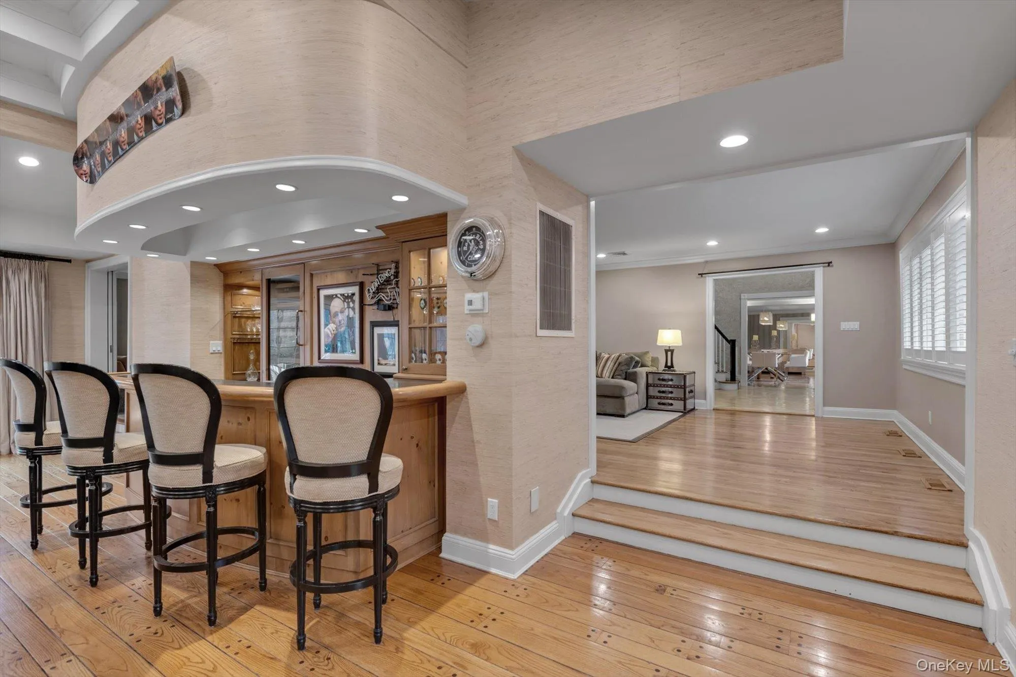 32 Old House Lane, North Hempstead, NY, 6 Bedrooms Bedrooms, 14 Rooms Rooms,5 BathroomsBathrooms,Residential,For Rent,Old House,0,966279 32 Old House Lane, North Hempstead, NY, 6 Bedrooms Bedrooms, 14 Rooms Rooms,5 BathroomsBathrooms,Residential,For Rent,Old House,0,966279
