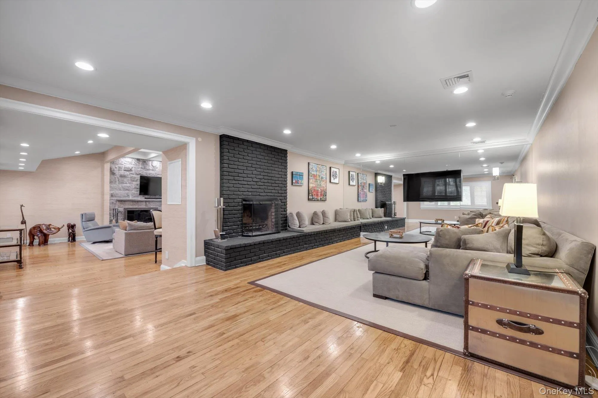 32 Old House Lane, North Hempstead, NY, 6 Bedrooms Bedrooms, 14 Rooms Rooms,5 BathroomsBathrooms,Residential,For Rent,Old House,0,966279 32 Old House Lane, North Hempstead, NY, 6 Bedrooms Bedrooms, 14 Rooms Rooms,5 BathroomsBathrooms,Residential,For Rent,Old House,0,966279