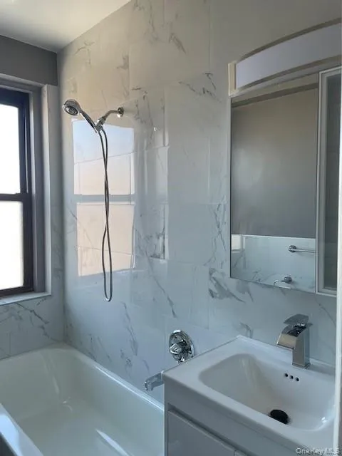 300 Main Street, White Plains, NY, 1 Bedroom Bedrooms, 3 Rooms Rooms,1 BathroomBathrooms,Residential Lease,For Rent,Main,0,966281 300 Main Street, White Plains, NY, 1 Bedroom Bedrooms, 3 Rooms Rooms,1 BathroomBathrooms,Residential Lease,For Rent,Main,0,966281