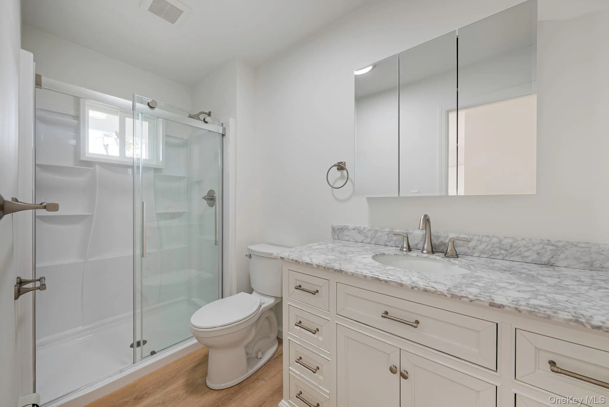 54 Evergreen Street, West Babylon, NY, 4 Bedrooms Bedrooms, 6 Rooms Rooms,2 BathroomsBathrooms,Residential Lease,For Rent,Evergreen,0,966283 54 Evergreen Street, West Babylon, NY, 4 Bedrooms Bedrooms, 6 Rooms Rooms,2 BathroomsBathrooms,Residential Lease,For Rent,Evergreen,0,966283