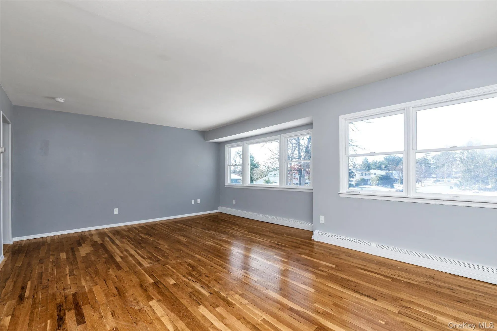 27 Marlo Lane, Islip, NY, 3 Bedrooms Bedrooms, 5 Rooms Rooms,1 BathroomBathrooms,Residential Lease,For Rent,Marlo,0,966316 27 Marlo Lane, Islip, NY, 3 Bedrooms Bedrooms, 5 Rooms Rooms,1 BathroomBathrooms,Residential Lease,For Rent,Marlo,0,966316