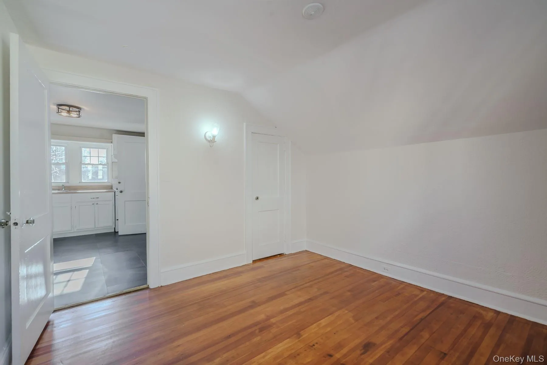 52 Irma Avenue, North Hempstead, NY, 2 Bedrooms Bedrooms, 4 Rooms Rooms,1 BathroomBathrooms,Residential Lease,For Rent,Irma,0,966325 52 Irma Avenue, North Hempstead, NY, 2 Bedrooms Bedrooms, 4 Rooms Rooms,1 BathroomBathrooms,Residential Lease,For Rent,Irma,0,966325