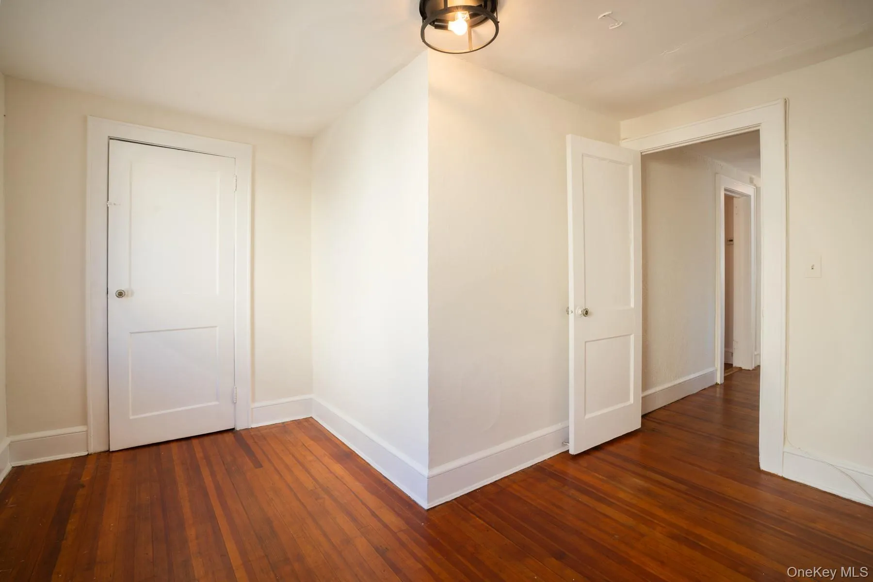 52 Irma Avenue, North Hempstead, NY, 2 Bedrooms Bedrooms, 4 Rooms Rooms,1 BathroomBathrooms,Residential Lease,For Rent,Irma,0,966325 52 Irma Avenue, North Hempstead, NY, 2 Bedrooms Bedrooms, 4 Rooms Rooms,1 BathroomBathrooms,Residential Lease,For Rent,Irma,0,966325