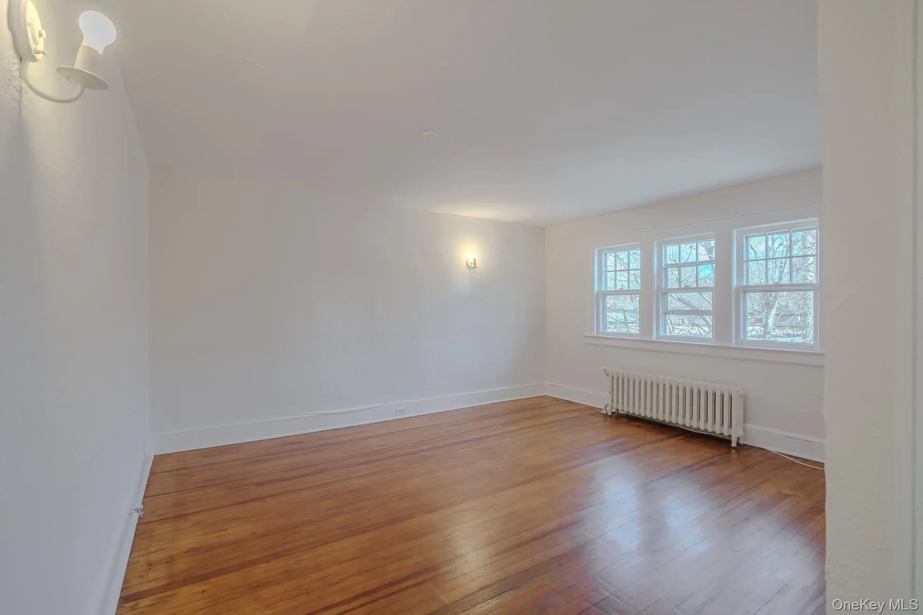 52 Irma Avenue, North Hempstead, NY, 2 Bedrooms Bedrooms, 4 Rooms Rooms,1 BathroomBathrooms,Residential Lease,For Rent,Irma,0,966325 52 Irma Avenue, North Hempstead, NY, 2 Bedrooms Bedrooms, 4 Rooms Rooms,1 BathroomBathrooms,Residential Lease,For Rent,Irma,0,966325