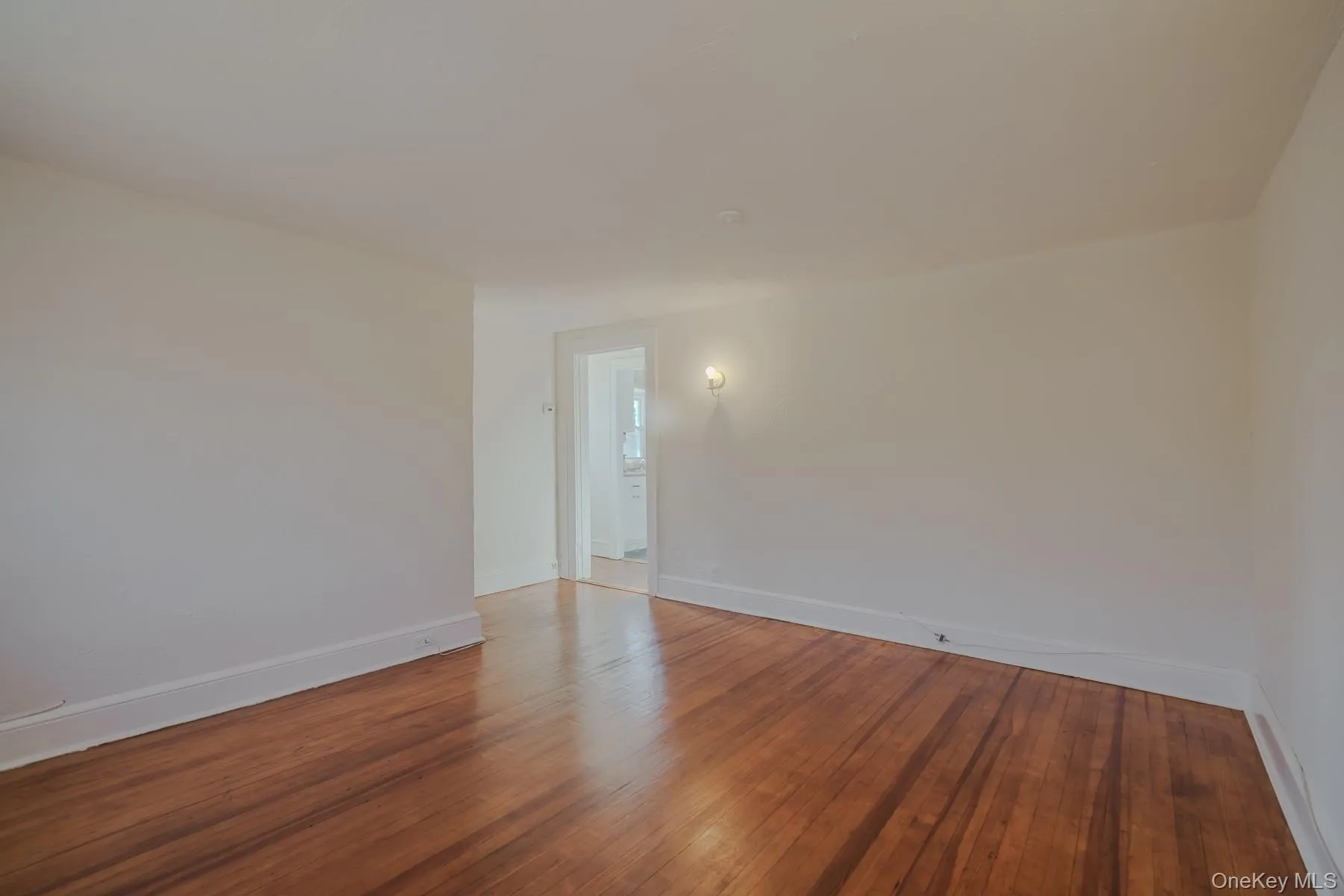 52 Irma Avenue, North Hempstead, NY, 2 Bedrooms Bedrooms, 4 Rooms Rooms,1 BathroomBathrooms,Residential Lease,For Rent,Irma,0,966325 52 Irma Avenue, North Hempstead, NY, 2 Bedrooms Bedrooms, 4 Rooms Rooms,1 BathroomBathrooms,Residential Lease,For Rent,Irma,0,966325