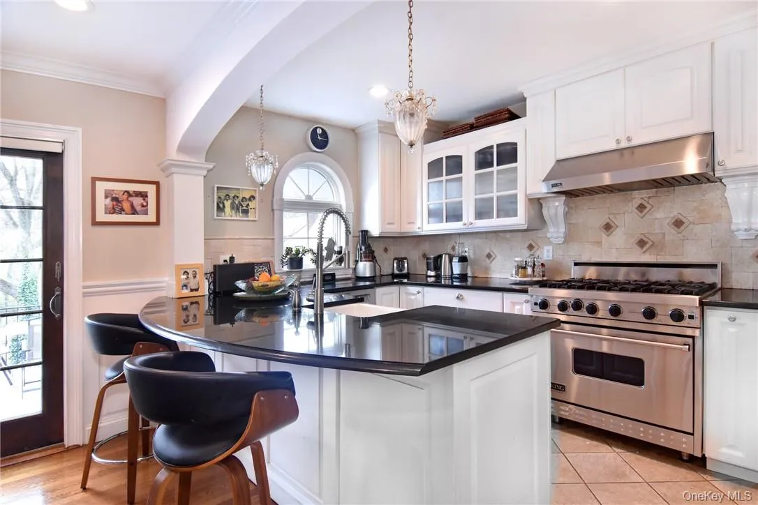 566 Columbus Avenue, Mount Vernon, NY, 4 Bedrooms Bedrooms, 8 Rooms Rooms,3 BathroomsBathrooms,Residential Lease,For Rent,Columbus,0,966336 566 Columbus Avenue, Mount Vernon, NY, 4 Bedrooms Bedrooms, 8 Rooms Rooms,3 BathroomsBathrooms,Residential Lease,For Rent,Columbus,0,966336