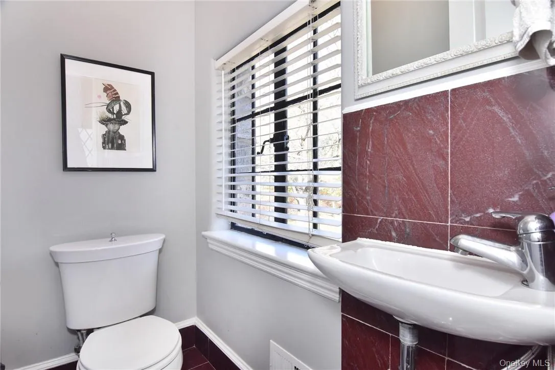 566 Columbus Avenue, Mount Vernon, NY, 4 Bedrooms Bedrooms, 8 Rooms Rooms,3 BathroomsBathrooms,Residential Lease,For Rent,Columbus,0,966336 566 Columbus Avenue, Mount Vernon, NY, 4 Bedrooms Bedrooms, 8 Rooms Rooms,3 BathroomsBathrooms,Residential Lease,For Rent,Columbus,0,966336