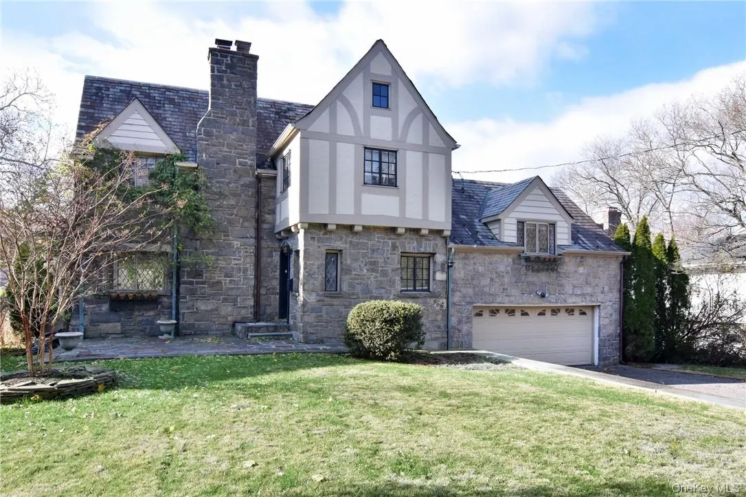 566 Columbus Avenue, Mount Vernon, NY, 4 Bedrooms Bedrooms, 8 Rooms Rooms,3 BathroomsBathrooms,Residential Lease,For Rent,Columbus,0,966336 566 Columbus Avenue, Mount Vernon, NY, 4 Bedrooms Bedrooms, 8 Rooms Rooms,3 BathroomsBathrooms,Residential Lease,For Rent,Columbus,0,966336