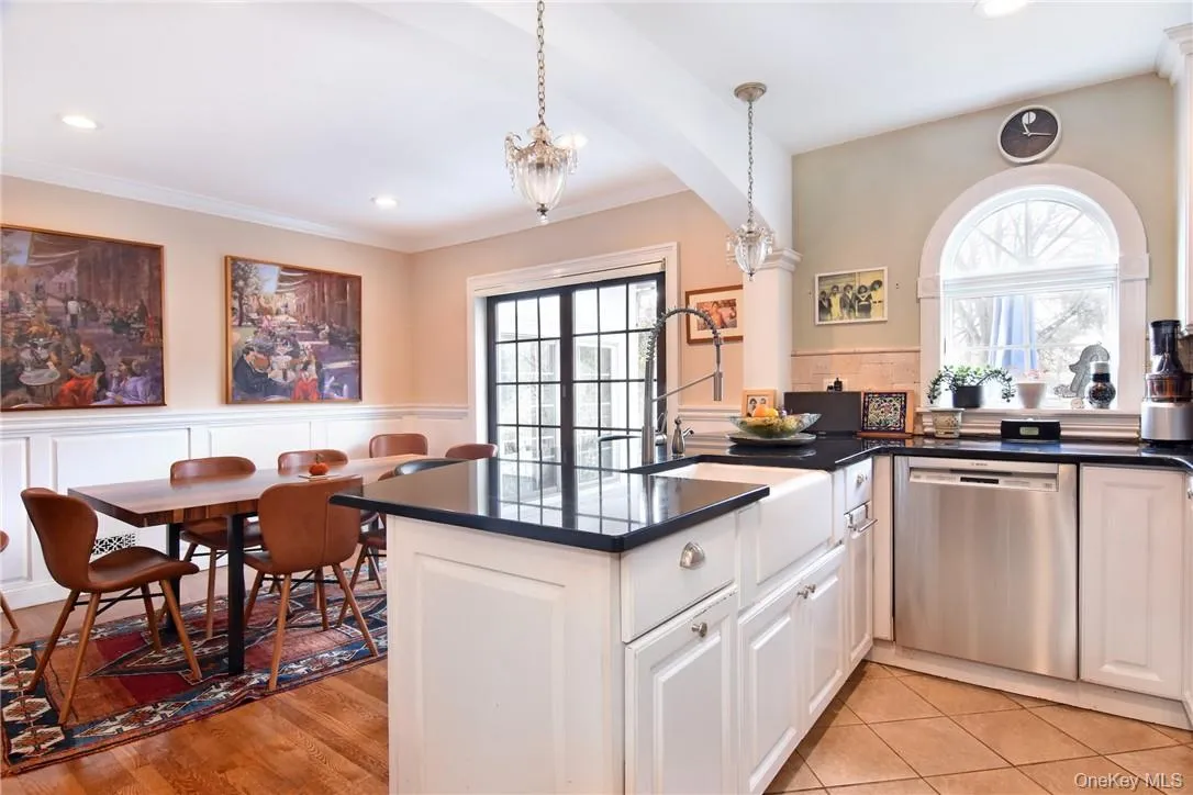 566 Columbus Avenue, Mount Vernon, NY, 4 Bedrooms Bedrooms, 8 Rooms Rooms,3 BathroomsBathrooms,Residential Lease,For Rent,Columbus,0,966336 566 Columbus Avenue, Mount Vernon, NY, 4 Bedrooms Bedrooms, 8 Rooms Rooms,3 BathroomsBathrooms,Residential Lease,For Rent,Columbus,0,966336