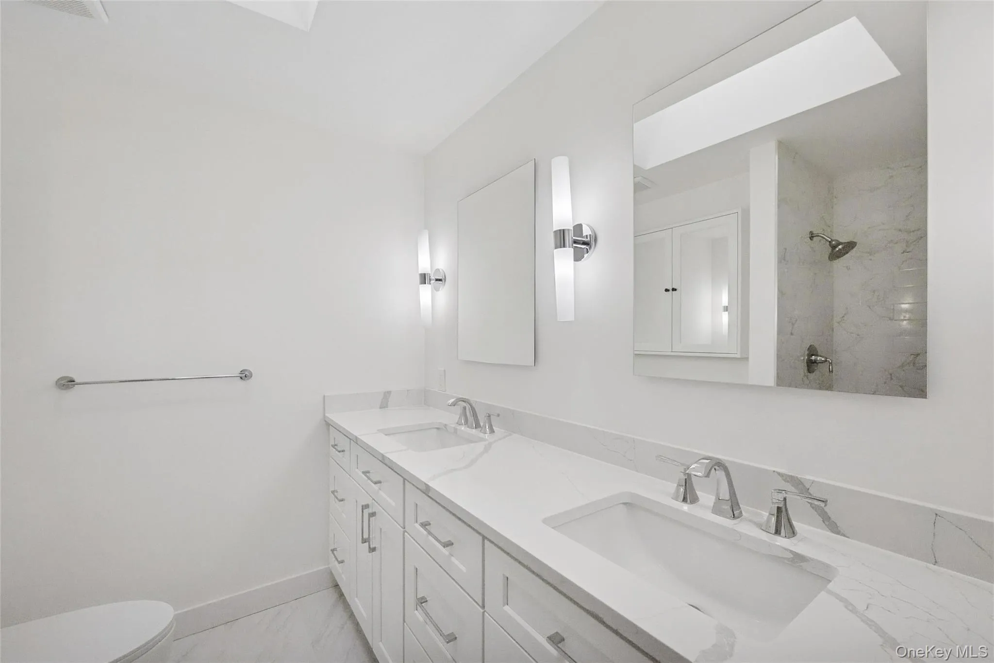 70 Pheasant Run, North Hempstead, NY, 2 Bedrooms Bedrooms, 5 Rooms Rooms,2 BathroomsBathrooms,Residential Lease,For Rent,Pheasant,0,966342 70 Pheasant Run, North Hempstead, NY, 2 Bedrooms Bedrooms, 5 Rooms Rooms,2 BathroomsBathrooms,Residential Lease,For Rent,Pheasant,0,966342