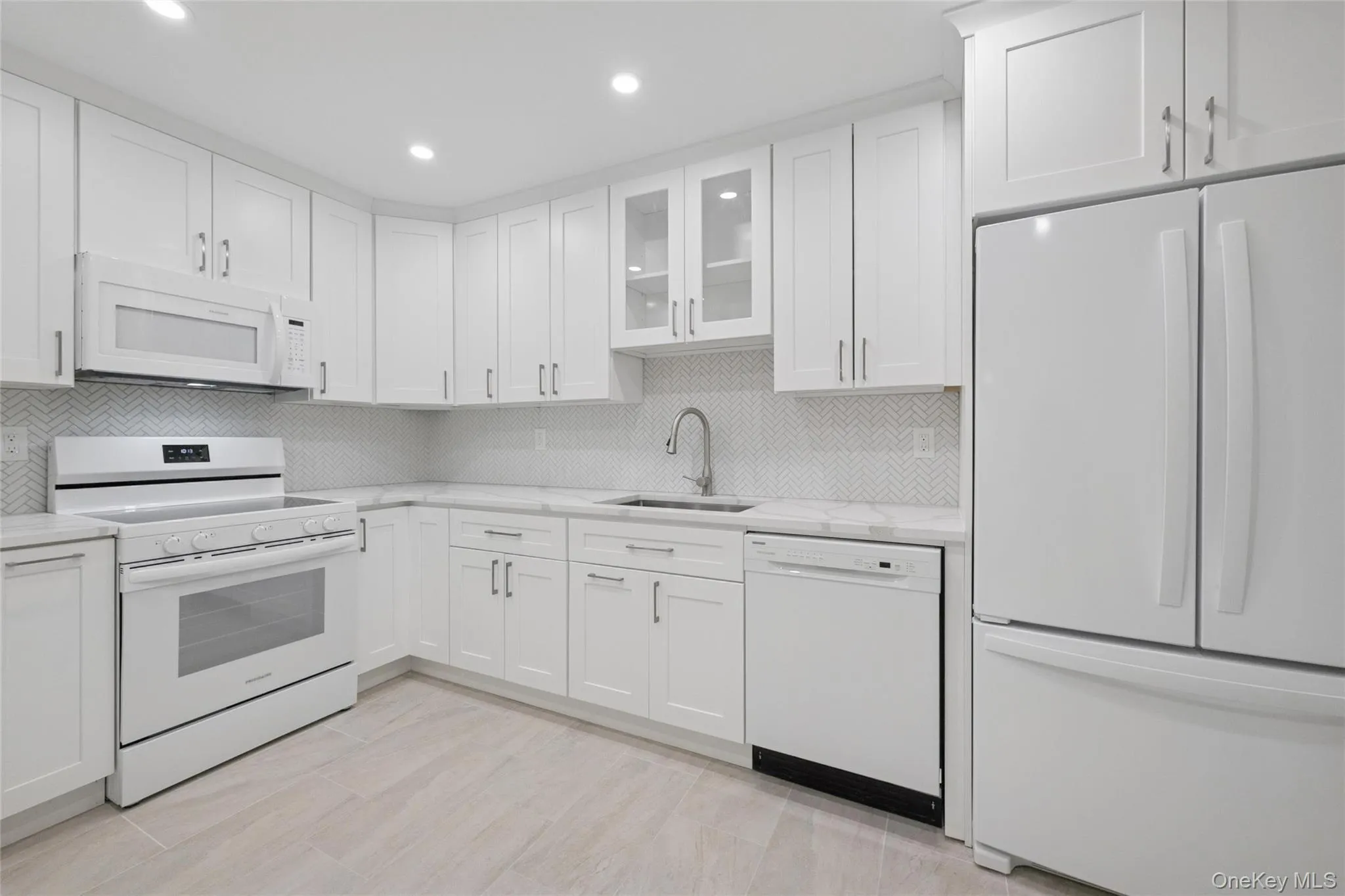 70 Pheasant Run, North Hempstead, NY, 2 Bedrooms Bedrooms, 5 Rooms Rooms,2 BathroomsBathrooms,Residential Lease,For Rent,Pheasant,0,966342 70 Pheasant Run, North Hempstead, NY, 2 Bedrooms Bedrooms, 5 Rooms Rooms,2 BathroomsBathrooms,Residential Lease,For Rent,Pheasant,0,966342