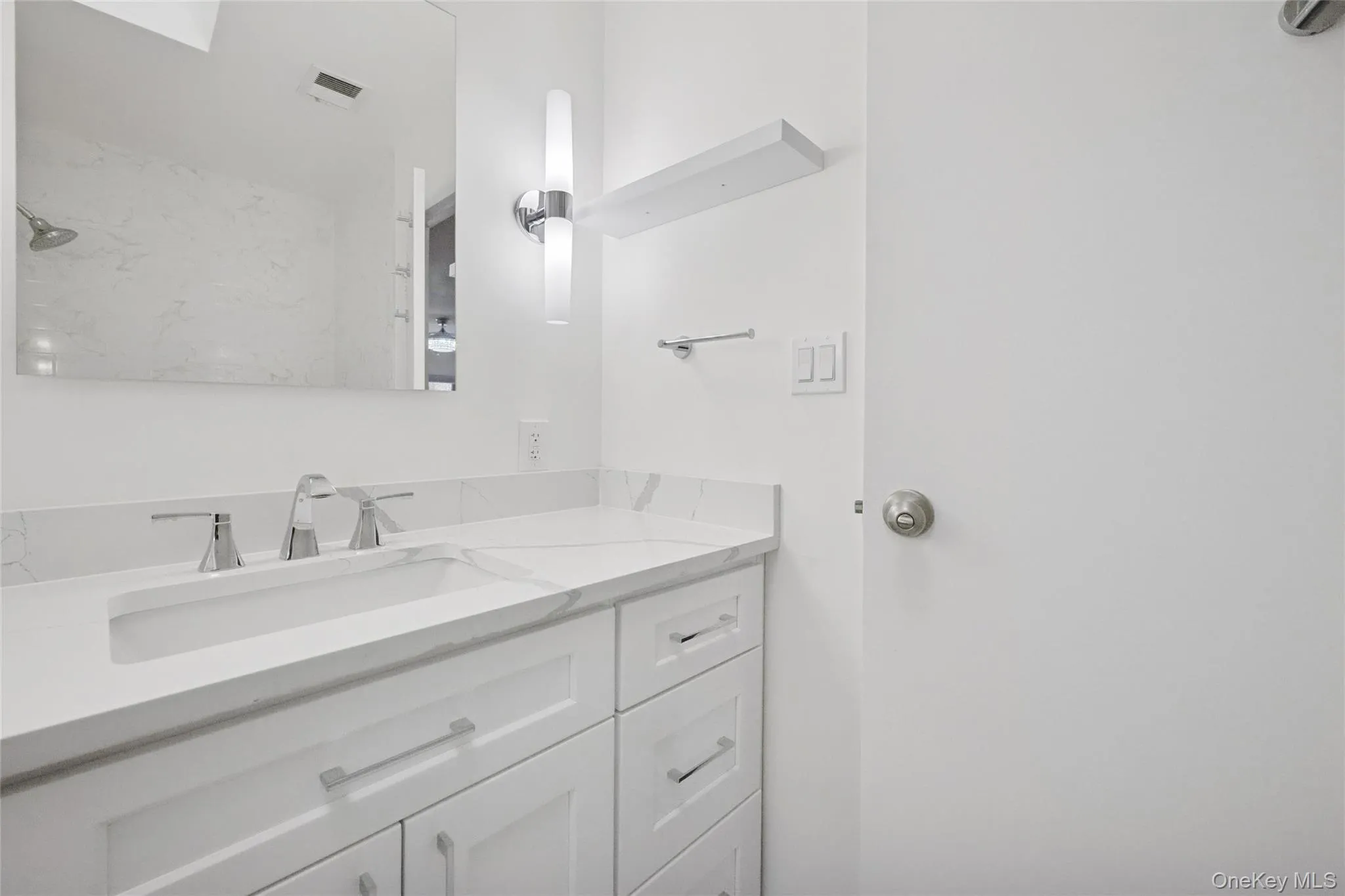 70 Pheasant Run, North Hempstead, NY, 2 Bedrooms Bedrooms, 5 Rooms Rooms,2 BathroomsBathrooms,Residential Lease,For Rent,Pheasant,0,966342 70 Pheasant Run, North Hempstead, NY, 2 Bedrooms Bedrooms, 5 Rooms Rooms,2 BathroomsBathrooms,Residential Lease,For Rent,Pheasant,0,966342