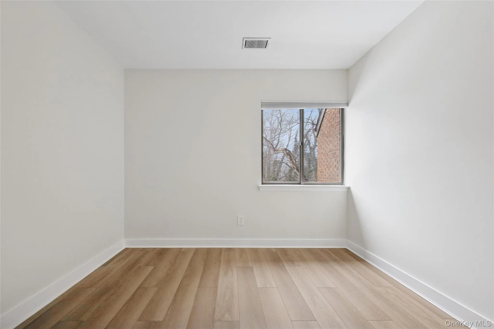 70 Pheasant Run, North Hempstead, NY, 2 Bedrooms Bedrooms, 5 Rooms Rooms,2 BathroomsBathrooms,Residential Lease,For Rent,Pheasant,0,966342 70 Pheasant Run, North Hempstead, NY, 2 Bedrooms Bedrooms, 5 Rooms Rooms,2 BathroomsBathrooms,Residential Lease,For Rent,Pheasant,0,966342