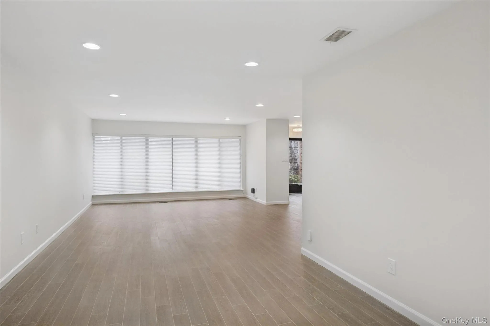 70 Pheasant Run, North Hempstead, NY, 2 Bedrooms Bedrooms, 5 Rooms Rooms,2 BathroomsBathrooms,Residential Lease,For Rent,Pheasant,0,966342 70 Pheasant Run, North Hempstead, NY, 2 Bedrooms Bedrooms, 5 Rooms Rooms,2 BathroomsBathrooms,Residential Lease,For Rent,Pheasant,0,966342