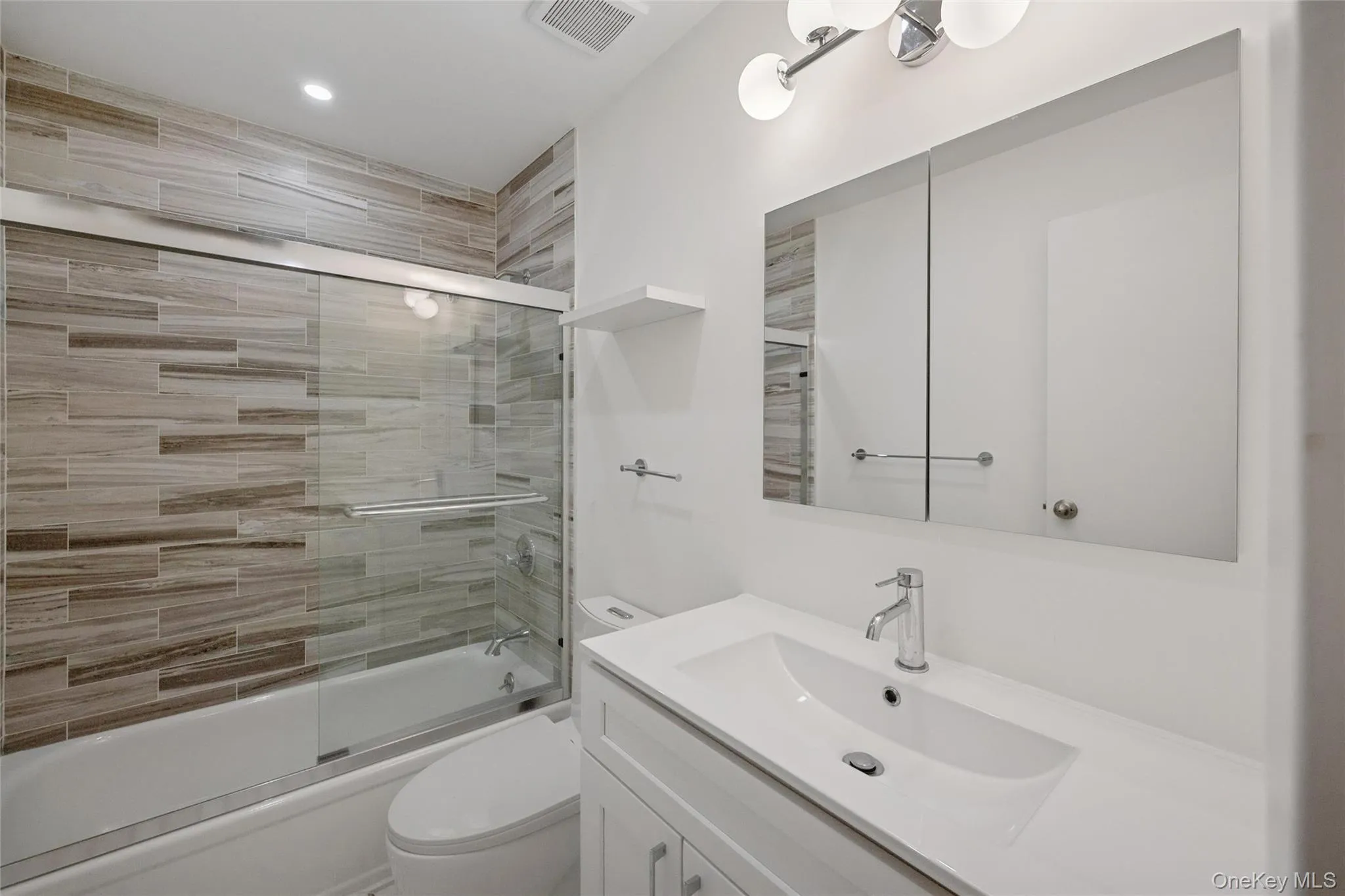 70 Pheasant Run, North Hempstead, NY, 2 Bedrooms Bedrooms, 5 Rooms Rooms,2 BathroomsBathrooms,Residential Lease,For Rent,Pheasant,0,966342 70 Pheasant Run, North Hempstead, NY, 2 Bedrooms Bedrooms, 5 Rooms Rooms,2 BathroomsBathrooms,Residential Lease,For Rent,Pheasant,0,966342