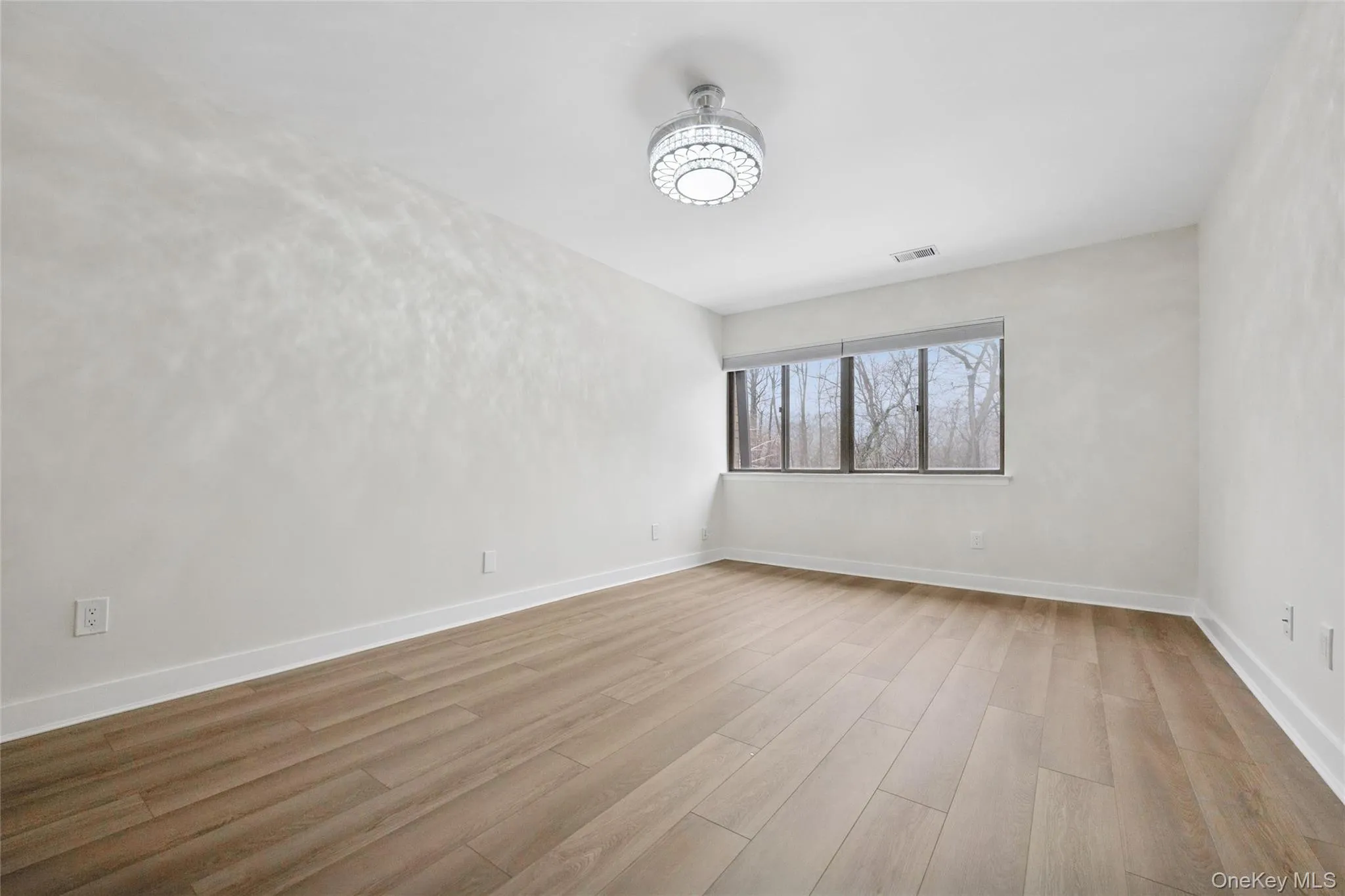 70 Pheasant Run, North Hempstead, NY, 2 Bedrooms Bedrooms, 5 Rooms Rooms,2 BathroomsBathrooms,Residential Lease,For Rent,Pheasant,0,966342 70 Pheasant Run, North Hempstead, NY, 2 Bedrooms Bedrooms, 5 Rooms Rooms,2 BathroomsBathrooms,Residential Lease,For Rent,Pheasant,0,966342