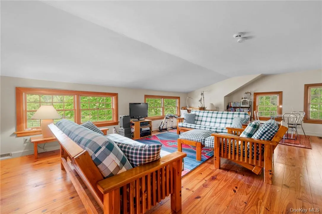 1282 Hollow Road, Clinton, NY, 4 Bedrooms Bedrooms, 8 Rooms Rooms,3 BathroomsBathrooms,Residential Lease,For Rent,Hollow,0,966362 1282 Hollow Road, Clinton, NY, 4 Bedrooms Bedrooms, 8 Rooms Rooms,3 BathroomsBathrooms,Residential Lease,For Rent,Hollow,0,966362