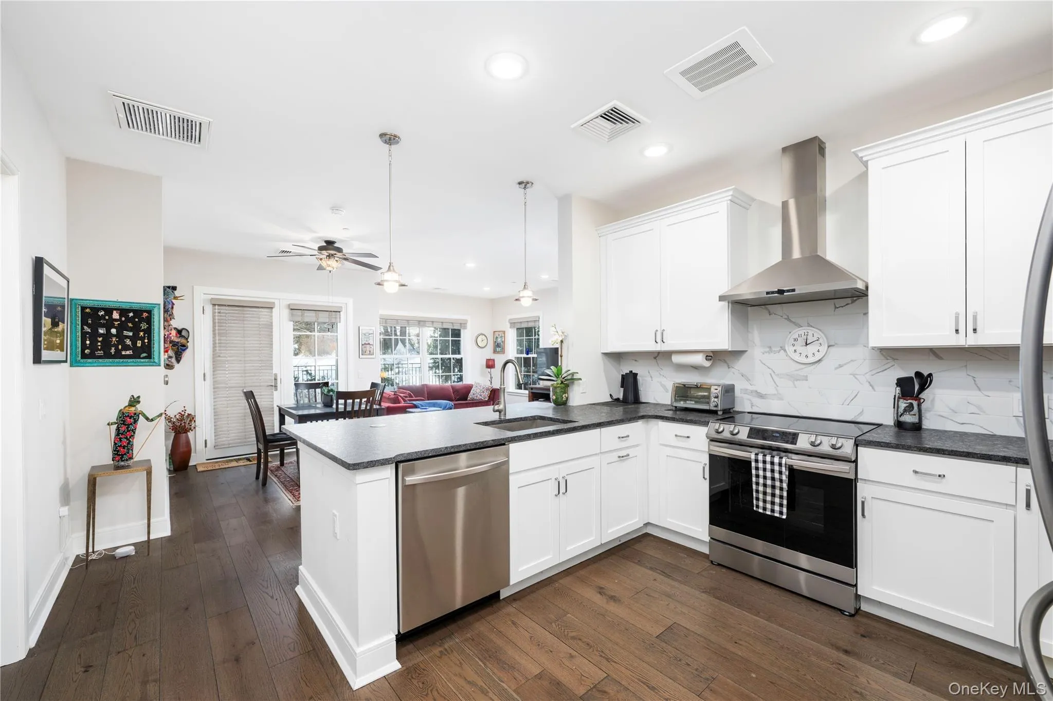 Enter into the beautifully done kitchen, with an open floor plan. Enter into the beautifully done kitchen, with an open floor plan.