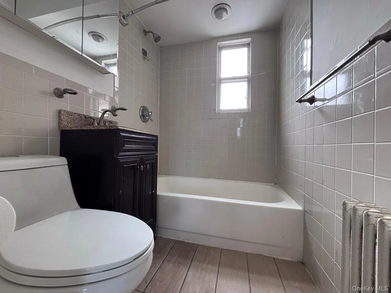 75-32 263rd Street, New York, NY, 2 Bedrooms Bedrooms, 5 Rooms Rooms,1 BathroomBathrooms,Residential,For Rent,263rd,0,966376 75-32 263rd Street, New York, NY, 2 Bedrooms Bedrooms, 5 Rooms Rooms,1 BathroomBathrooms,Residential,For Rent,263rd,0,966376