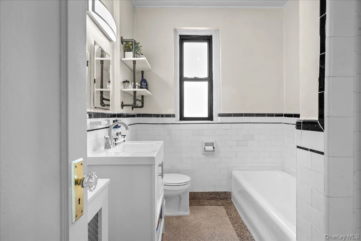 47 Central Avenue, Greenburgh, NY, 2 Bedrooms Bedrooms, 4 Rooms Rooms,1 BathroomBathrooms,Residential,For Rent,Central,0,966411 47 Central Avenue, Greenburgh, NY, 2 Bedrooms Bedrooms, 4 Rooms Rooms,1 BathroomBathrooms,Residential,For Rent,Central,0,966411