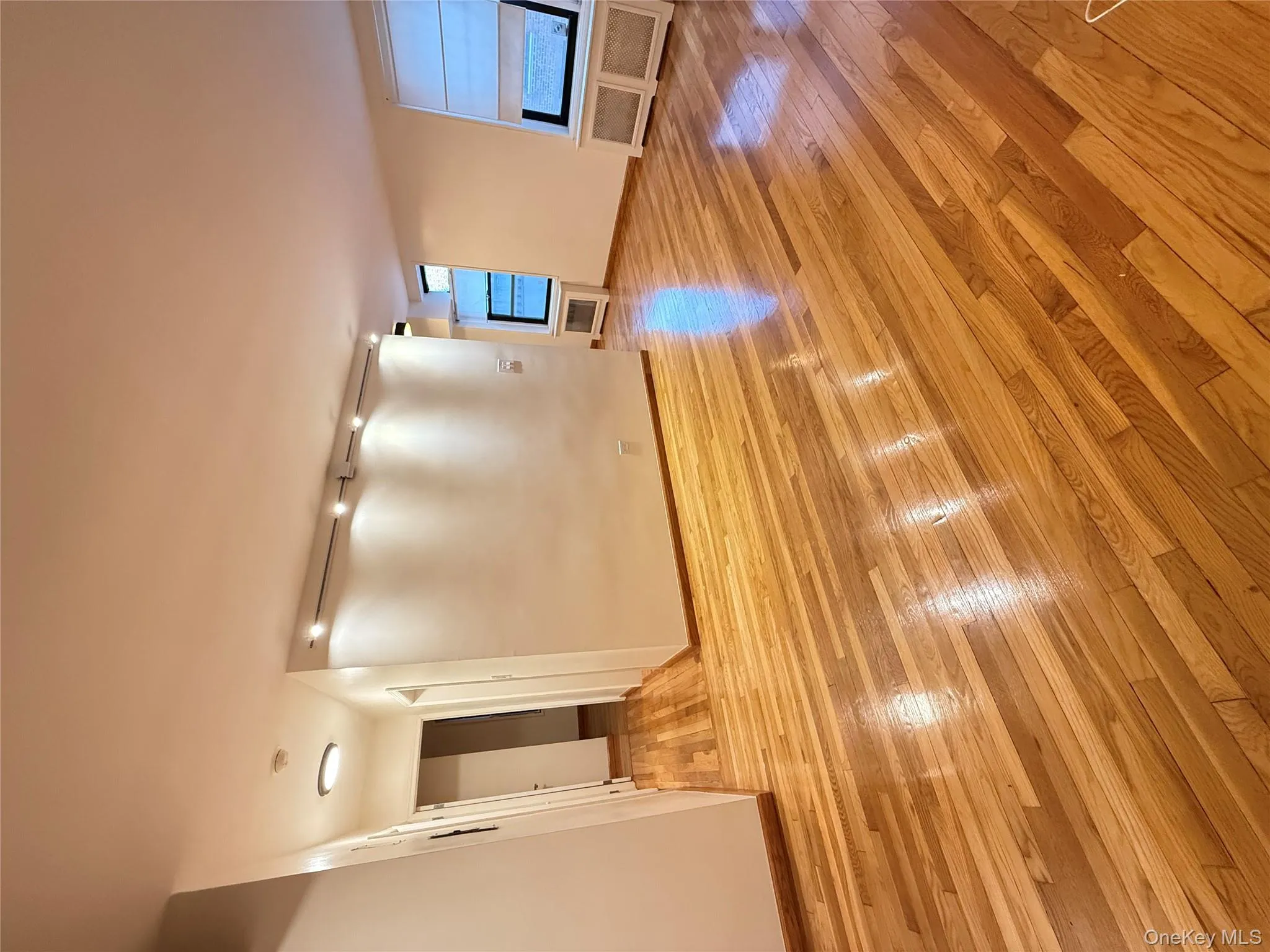 13705 Franklin Avenue, New York, NY, 1 Bedroom Bedrooms, 4 Rooms Rooms,1 BathroomBathrooms,Residential Lease,For Rent,Franklin,0,966427 13705 Franklin Avenue, New York, NY, 1 Bedroom Bedrooms, 4 Rooms Rooms,1 BathroomBathrooms,Residential Lease,For Rent,Franklin,0,966427