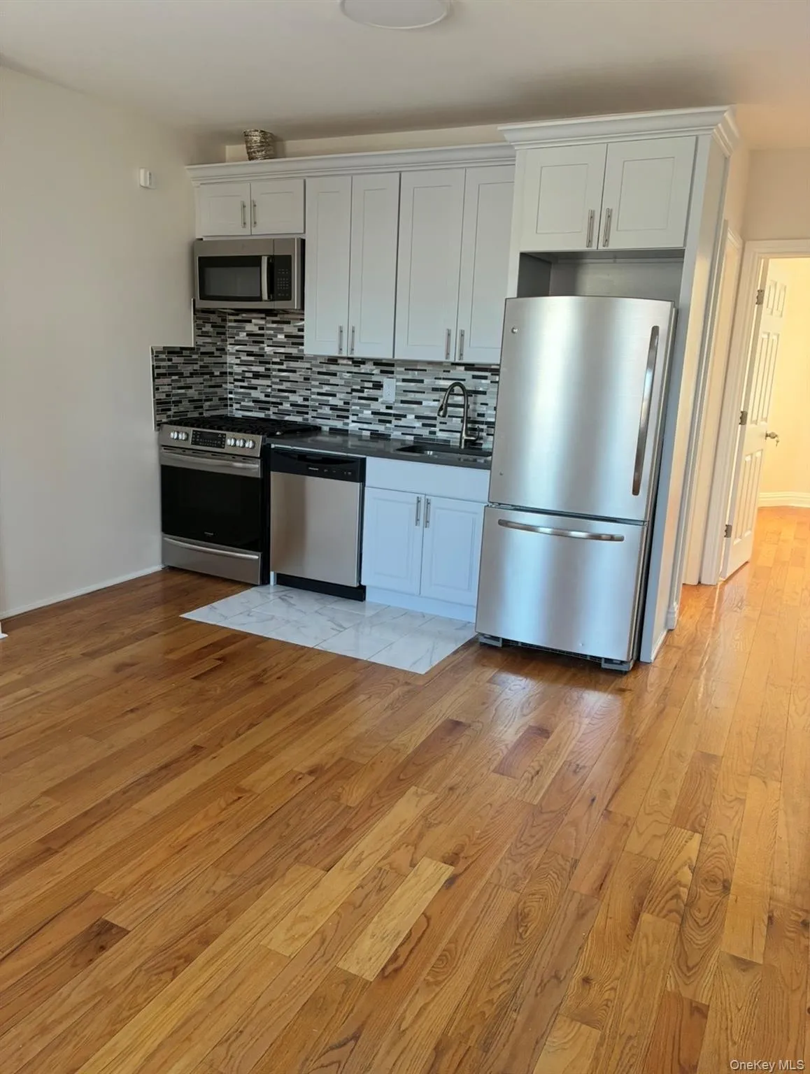 740 Shepherd Avenue, New York, NY, 2 Bedrooms Bedrooms, 4 Rooms Rooms,1 BathroomBathrooms,Residential Lease,For Rent,Shepherd,0,966429 740 Shepherd Avenue, New York, NY, 2 Bedrooms Bedrooms, 4 Rooms Rooms,1 BathroomBathrooms,Residential Lease,For Rent,Shepherd,0,966429