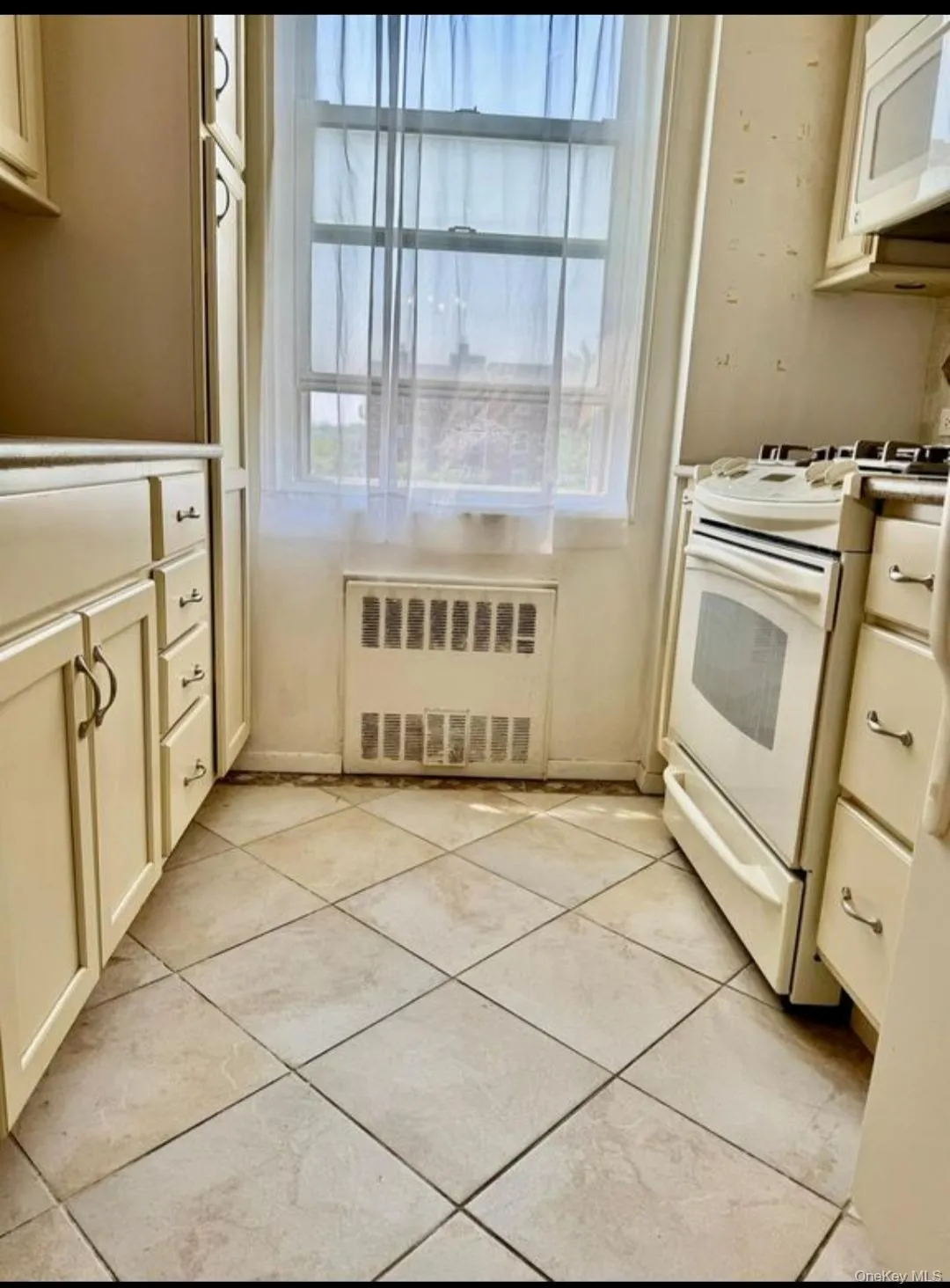 6300 Riverdale Avenue, New York, NY, 1 Bedroom Bedrooms, 3 Rooms Rooms,1 BathroomBathrooms,Residential,For Rent,Riverdale,0,966430 6300 Riverdale Avenue, New York, NY, 1 Bedroom Bedrooms, 3 Rooms Rooms,1 BathroomBathrooms,Residential,For Rent,Riverdale,0,966430