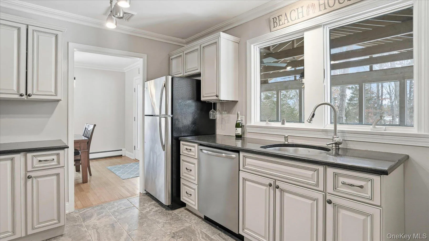 3 Robins Nest Lane, Southampton, New York 11946